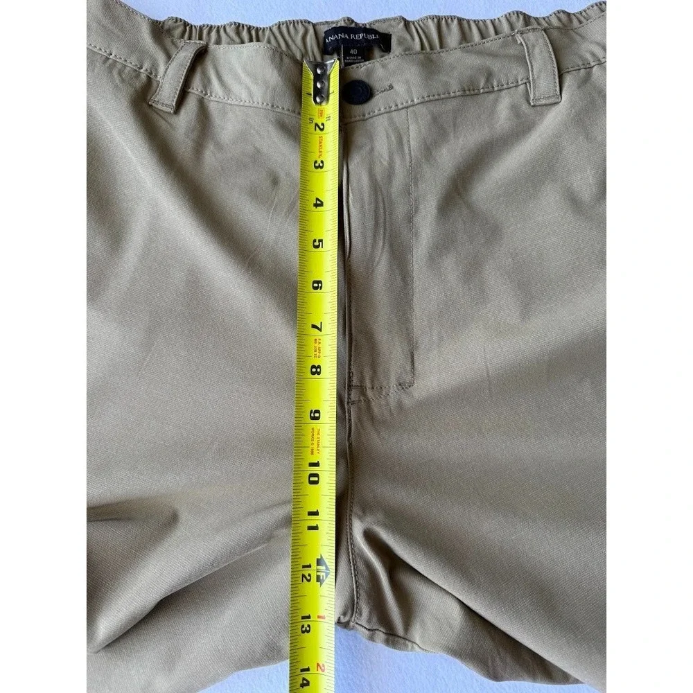 Banana Republic Shorts Men 40 Beige Performance Chino Stretch Elastic Waist